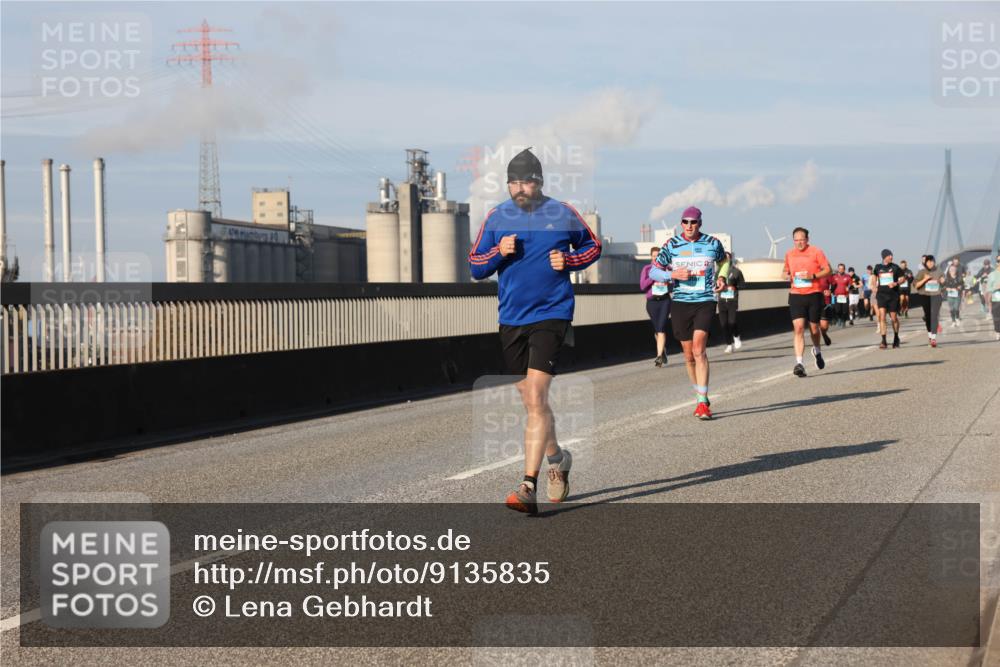 03.10.2025 - Köhlbrandbrückenlauf Lena Gebhardt http://msf.ph/oto/9135835 03.10.2025 09:53:50 Position 2  meine-sportfotos.de