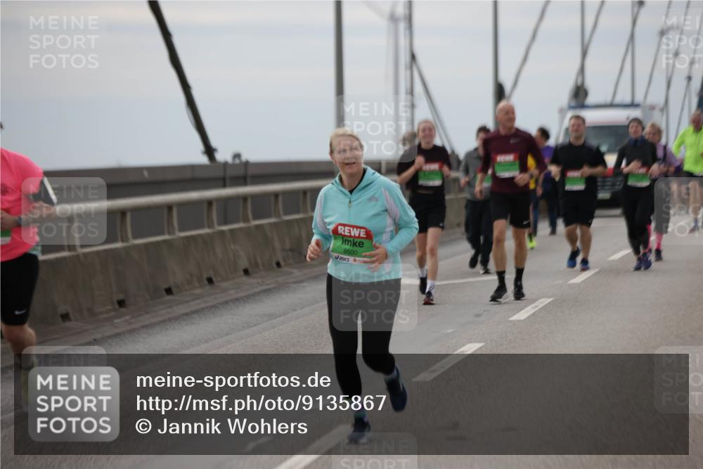 03.10.2025 - Köhlbrandbrückenlauf Jannik Wohlers http://msf.ph/oto/9135867 03.10.2025 16:06:44 Position 1 8500 meine-sportfotos.de