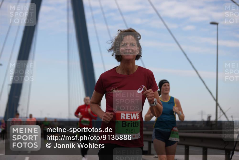 03.10.2025 - Köhlbrandbrückenlauf Jannik Wohlers http://msf.ph/oto/9135886 03.10.2025 15:24:23 Position 1 7151, 7513 meine-sportfotos.de