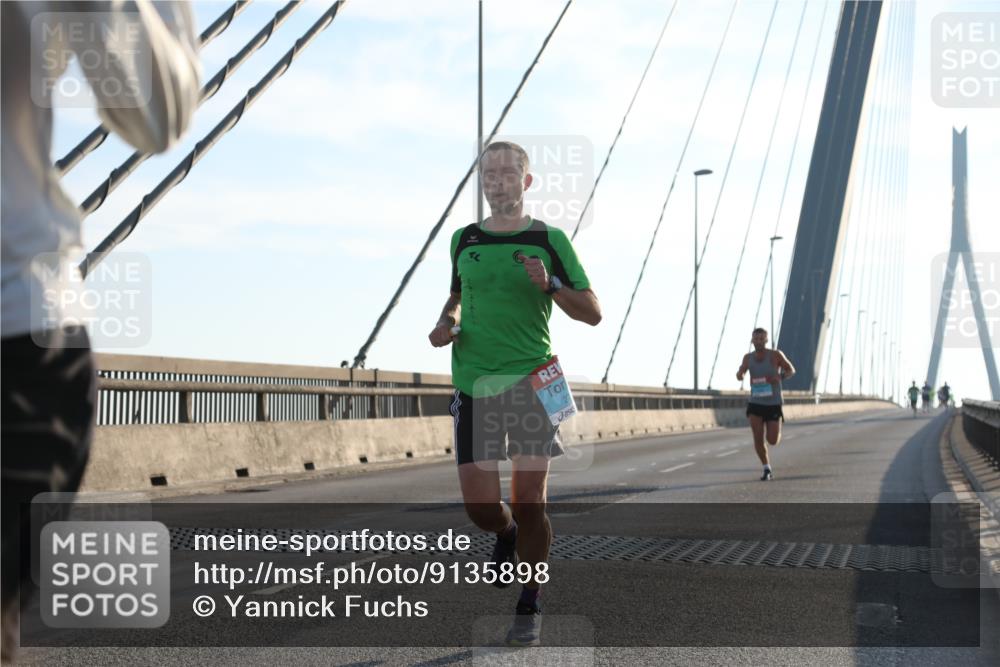 03.10.2025 - Köhlbrandbrückenlauf Yannick Fuchs http://msf.ph/oto/9135898 03.10.2025 08:19:25 Position 2  meine-sportfotos.de