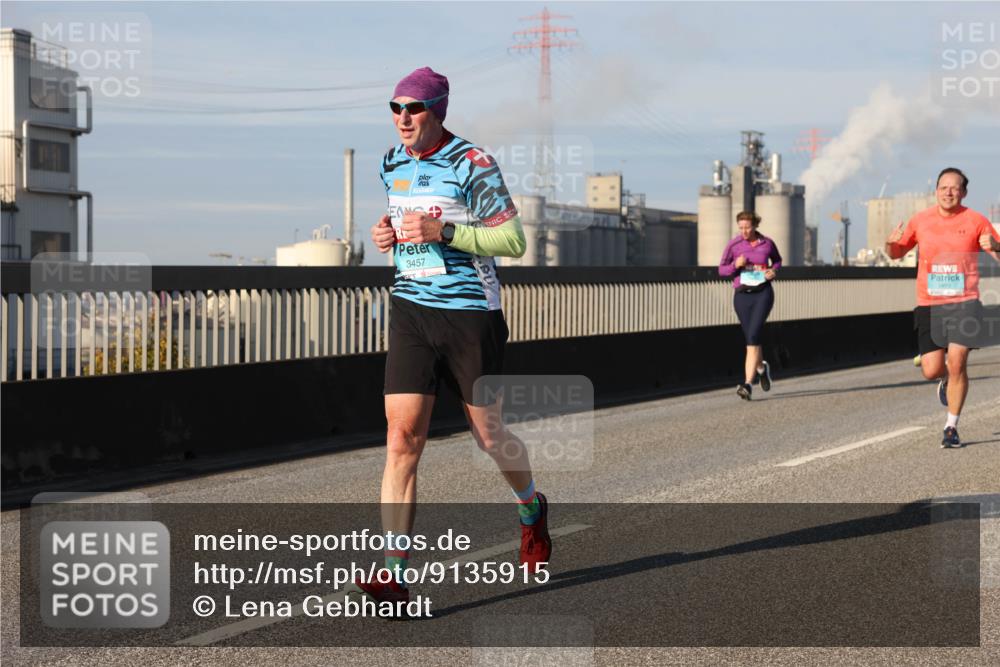 03.10.2025 - Köhlbrandbrückenlauf Lena Gebhardt http://msf.ph/oto/9135915 03.10.2025 09:53:54 Position 2 3457 meine-sportfotos.de