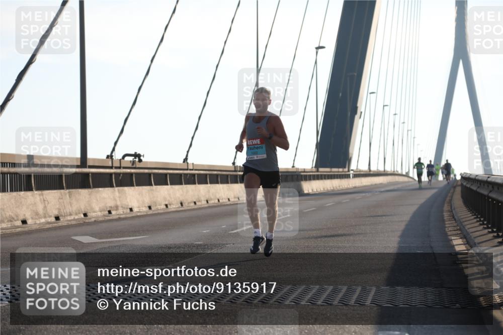 03.10.2025 - Köhlbrandbrückenlauf Yannick Fuchs http://msf.ph/oto/9135917 03.10.2025 08:19:26 Position 2 1022 meine-sportfotos.de