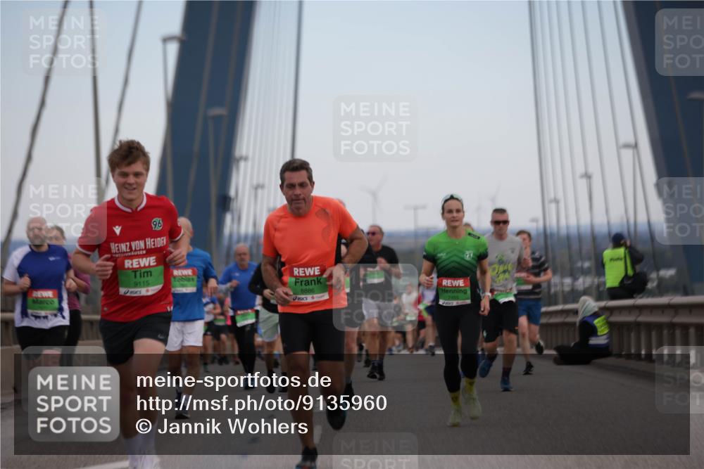03.10.2025 - Köhlbrandbrückenlauf Jannik Wohlers http://msf.ph/oto/9135960 03.10.2025 15:24:26 Position 1 96, 9115, 8886, 7455 meine-sportfotos.de