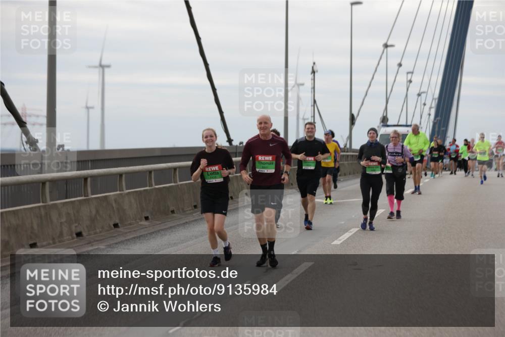 03.10.2025 - Köhlbrandbrückenlauf Jannik Wohlers http://msf.ph/oto/9135984 03.10.2025 16:06:49 Position 1  meine-sportfotos.de