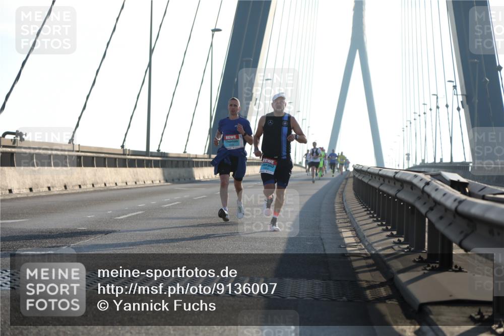 03.10.2025 - Köhlbrandbrückenlauf Yannick Fuchs http://msf.ph/oto/9136007 03.10.2025 08:19:43 Position 2  meine-sportfotos.de