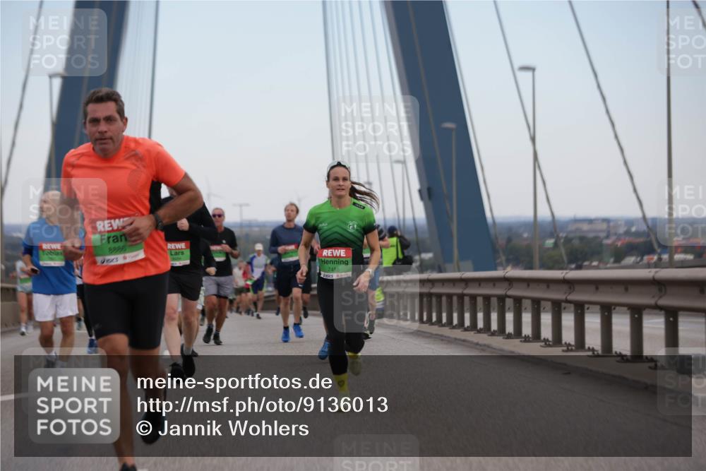 03.10.2025 - Köhlbrandbrückenlauf Jannik Wohlers http://msf.ph/oto/9136013 03.10.2025 15:24:28 Position 1 8228, 9484, 7455 meine-sportfotos.de