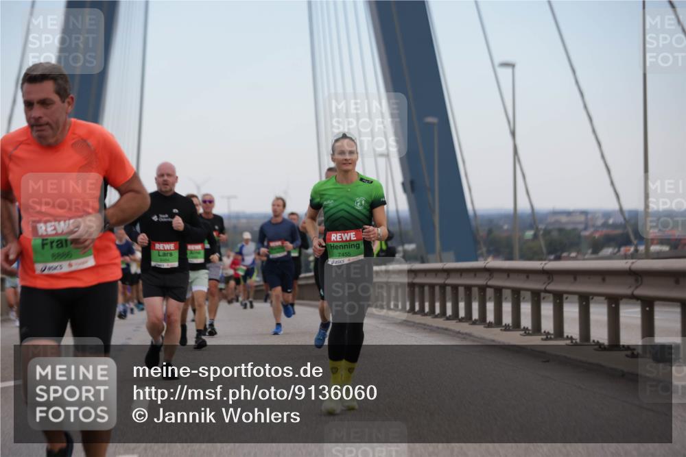 03.10.2025 - Köhlbrandbrückenlauf Jannik Wohlers http://msf.ph/oto/9136060 03.10.2025 15:24:28 Position 1 2226, 7455 meine-sportfotos.de