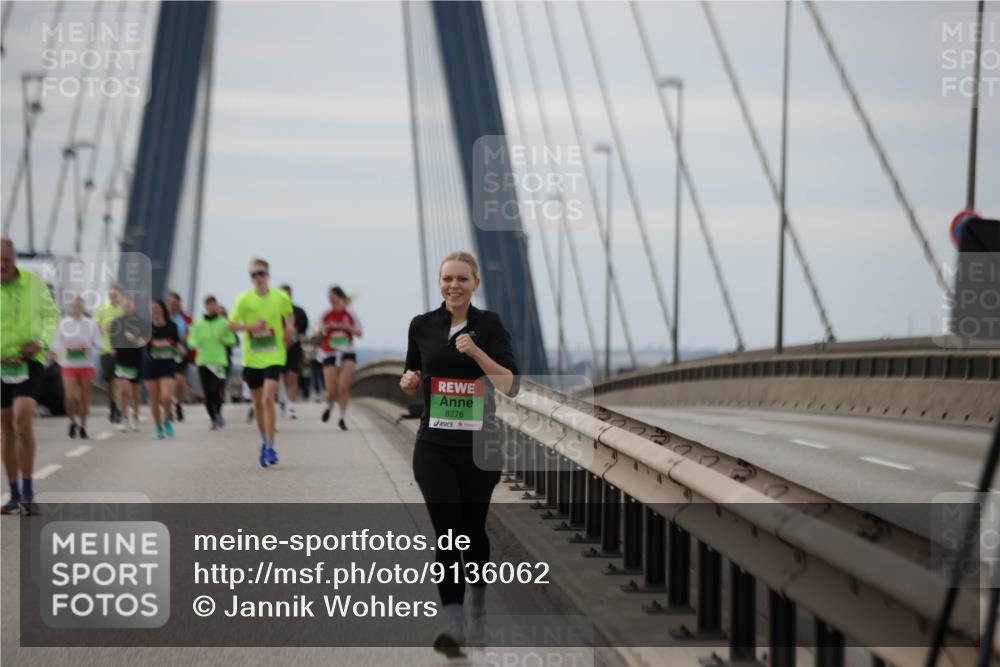 03.10.2025 - Köhlbrandbrückenlauf Jannik Wohlers http://msf.ph/oto/9136062 03.10.2025 16:06:52 Position 1 8278 meine-sportfotos.de