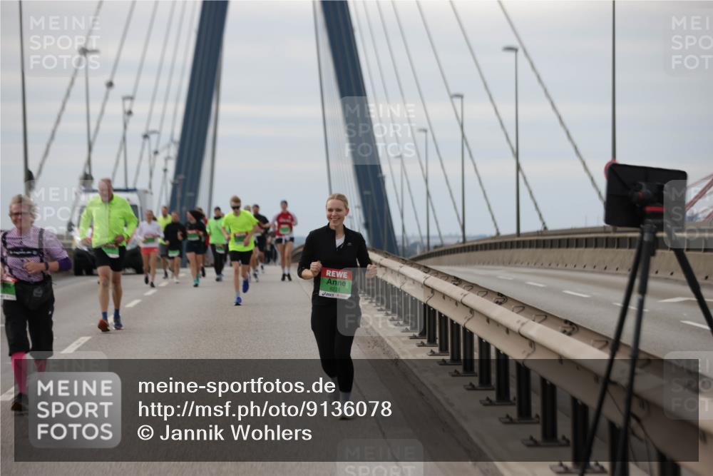 03.10.2025 - Köhlbrandbrückenlauf Jannik Wohlers http://msf.ph/oto/9136078 03.10.2025 16:06:52 Position 1 8278 meine-sportfotos.de