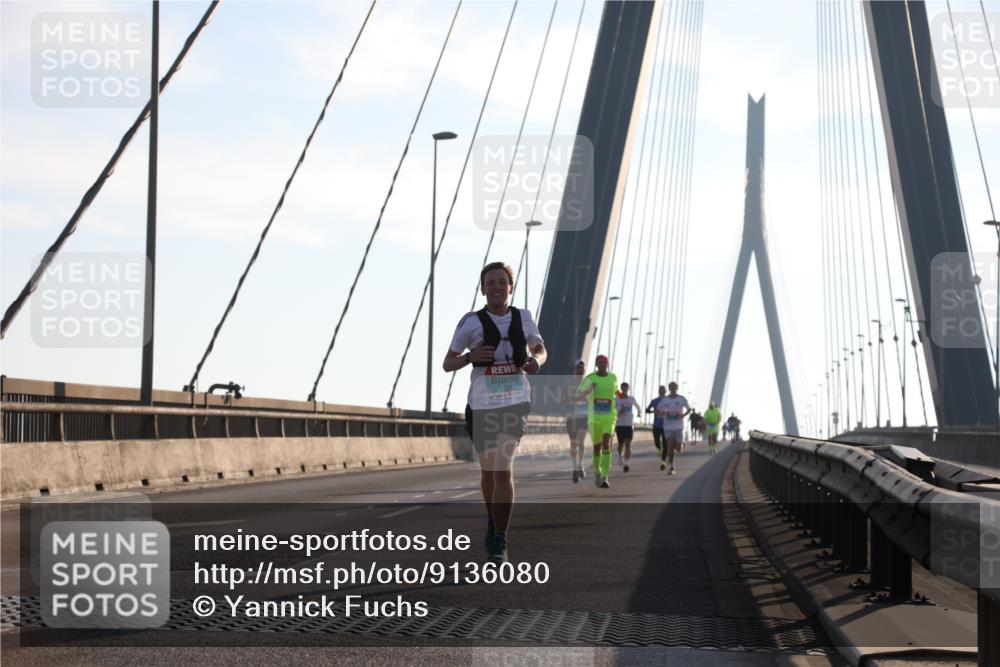 03.10.2025 - Köhlbrandbrückenlauf Yannick Fuchs http://msf.ph/oto/9136080 03.10.2025 08:19:54 Position 2 3153 meine-sportfotos.de