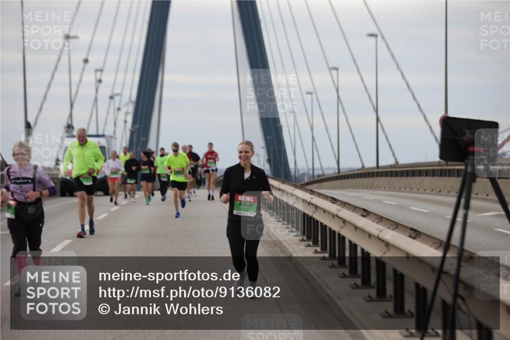 03.10.2025 - Köhlbrandbrückenlauf Jannik Wohlers http://msf.ph/oto/9136082 03.10.2025 16:06:52 Position 1 8278 meine-sportfotos.de