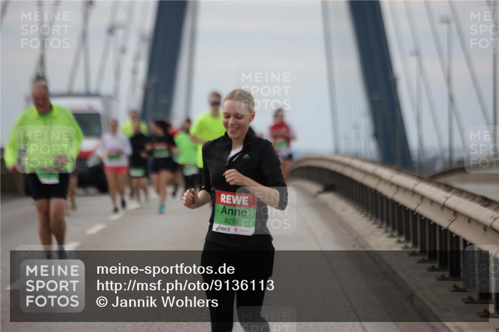 03.10.2025 - Köhlbrandbrückenlauf Jannik Wohlers http://msf.ph/oto/9136113 03.10.2025 16:06:53 Position 1 8278 meine-sportfotos.de