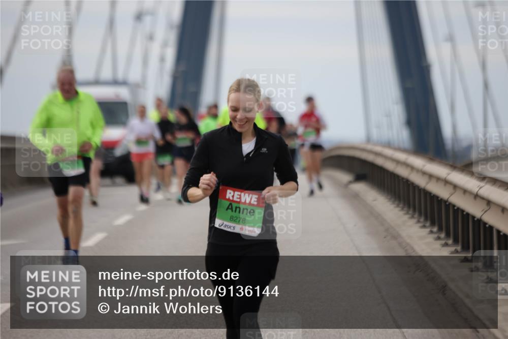03.10.2025 - Köhlbrandbrückenlauf Jannik Wohlers http://msf.ph/oto/9136144 03.10.2025 16:06:54 Position 1 8278 meine-sportfotos.de