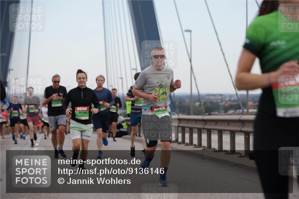 03.10.2025 - Köhlbrandbrückenlauf Jannik Wohlers http://msf.ph/oto/9136146 03.10.2025 15:24:31 Position 1 9489, 7485 meine-sportfotos.de