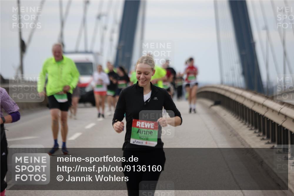 03.10.2025 - Köhlbrandbrückenlauf Jannik Wohlers http://msf.ph/oto/9136160 03.10.2025 16:06:54 Position 1 8278 meine-sportfotos.de