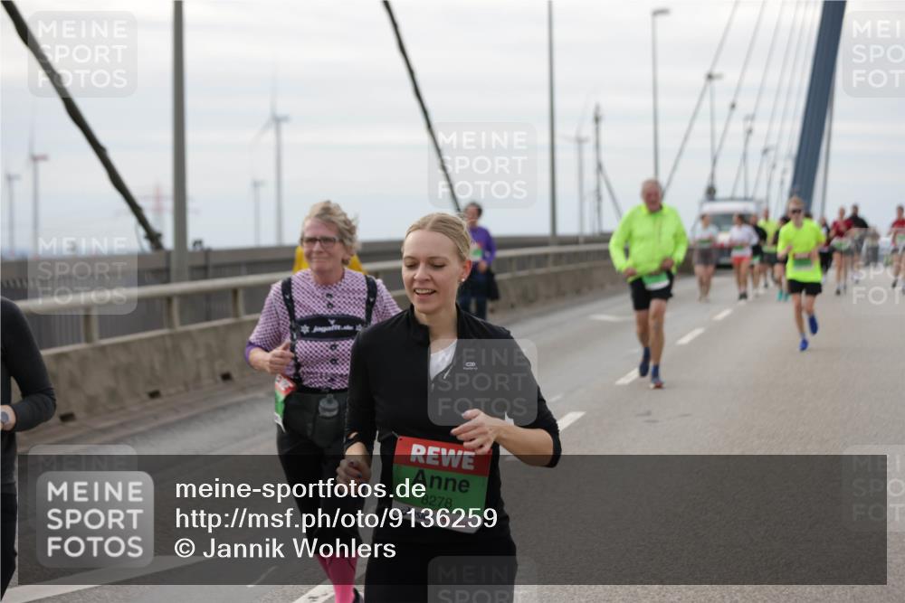 03.10.2025 - Köhlbrandbrückenlauf Jannik Wohlers http://msf.ph/oto/9136259 03.10.2025 16:06:57 Position 1 8278 meine-sportfotos.de
