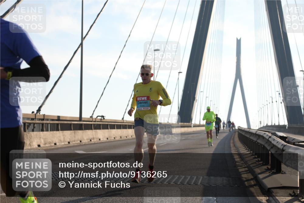 03.10.2025 - Köhlbrandbrückenlauf Yannick Fuchs http://msf.ph/oto/9136265 03.10.2025 08:20:04 Position 2 1044 meine-sportfotos.de