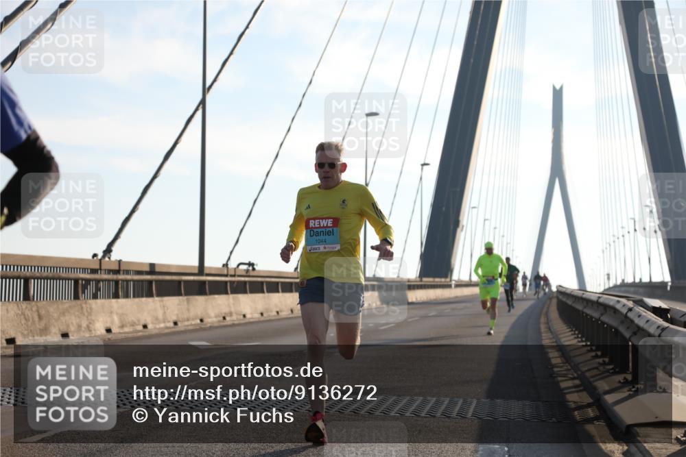 03.10.2025 - Köhlbrandbrückenlauf Yannick Fuchs http://msf.ph/oto/9136272 03.10.2025 08:20:04 Position 2 1044 meine-sportfotos.de