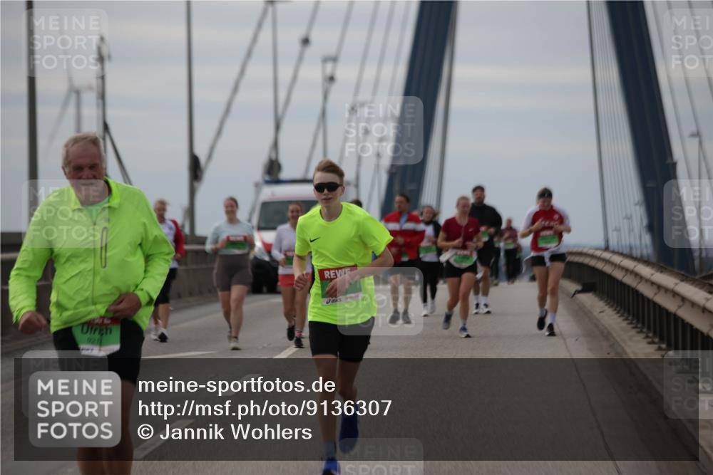 03.10.2025 - Köhlbrandbrückenlauf Jannik Wohlers http://msf.ph/oto/9136307 03.10.2025 16:06:59 Position 1 9218 meine-sportfotos.de
