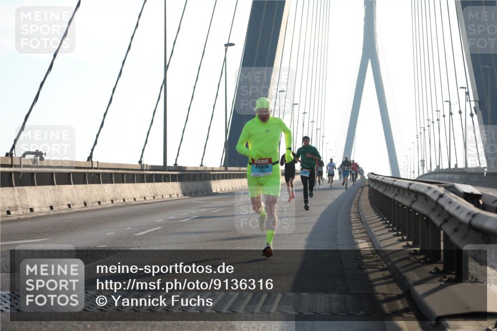 03.10.2025 - Köhlbrandbrückenlauf Yannick Fuchs http://msf.ph/oto/9136316 03.10.2025 08:20:06 Position 2  meine-sportfotos.de