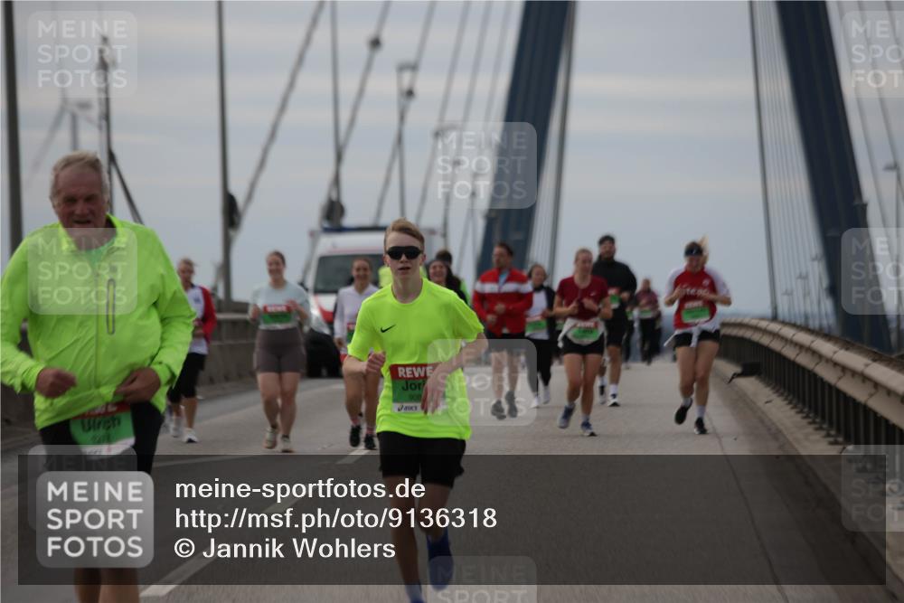 03.10.2025 - Köhlbrandbrückenlauf Jannik Wohlers http://msf.ph/oto/9136318 03.10.2025 16:06:59 Position 1 9212, 908 meine-sportfotos.de