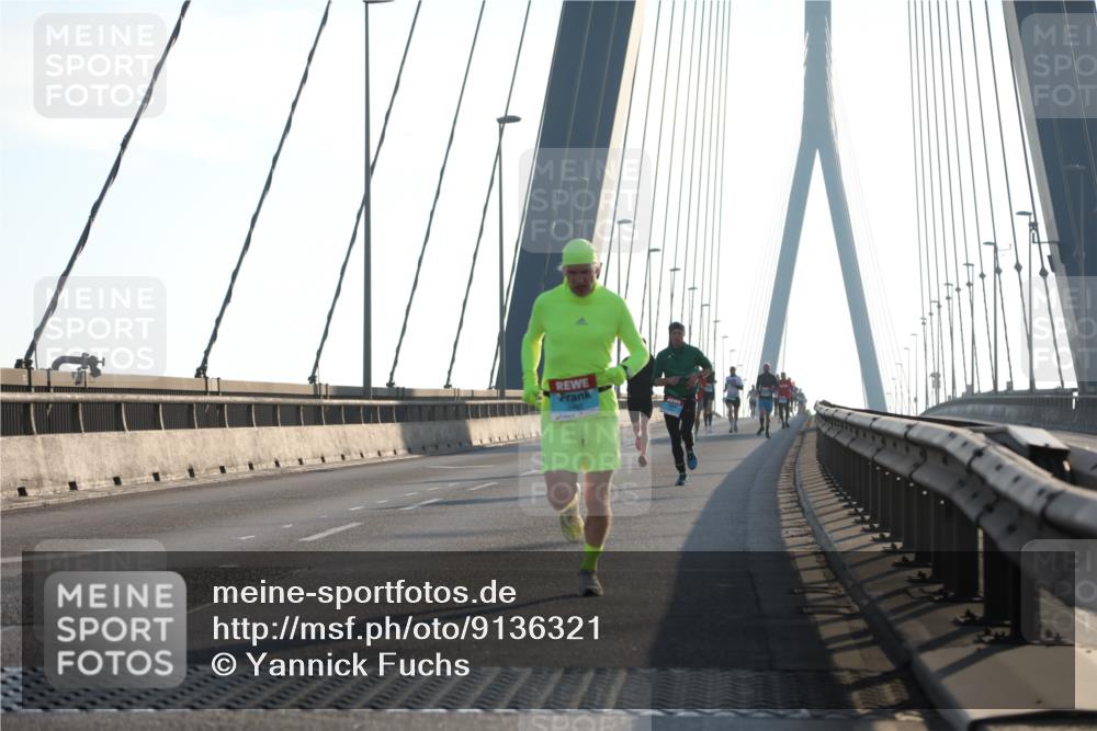 03.10.2025 - Köhlbrandbrückenlauf Yannick Fuchs http://msf.ph/oto/9136321 03.10.2025 08:20:06 Position 2  meine-sportfotos.de