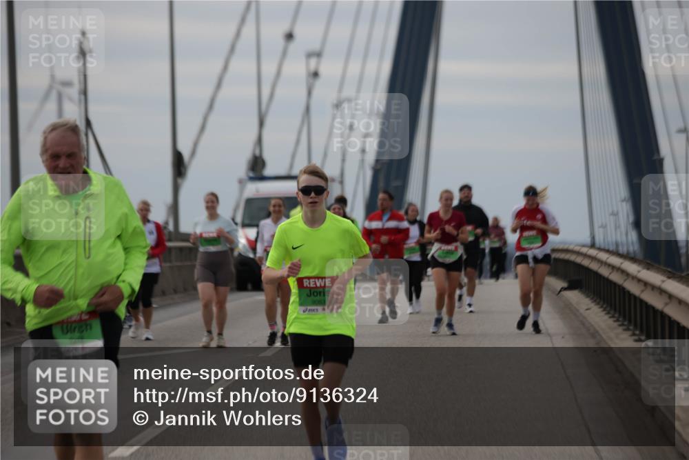 03.10.2025 - Köhlbrandbrückenlauf Jannik Wohlers http://msf.ph/oto/9136324 03.10.2025 16:06:59 Position 1 9212, 9083 meine-sportfotos.de