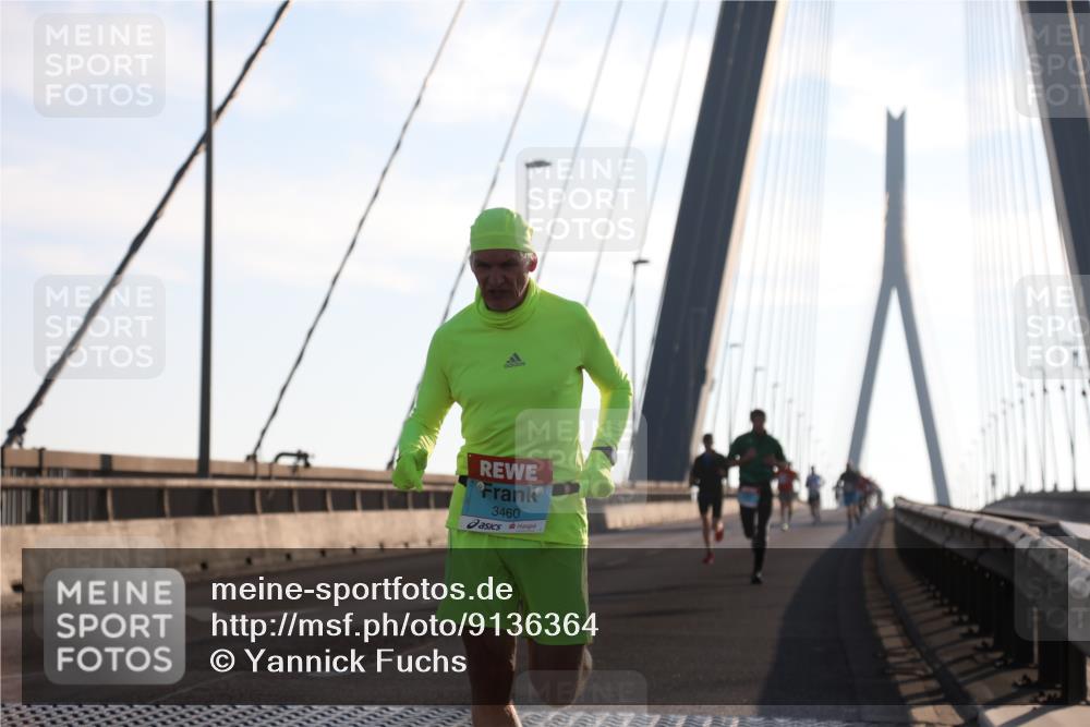 03.10.2025 - Köhlbrandbrückenlauf Yannick Fuchs http://msf.ph/oto/9136364 03.10.2025 08:20:08 Position 2 3460 meine-sportfotos.de