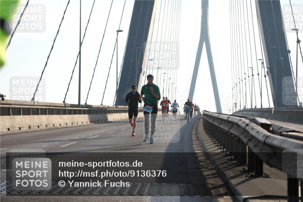 03.10.2025 - Köhlbrandbrückenlauf Yannick Fuchs http://msf.ph/oto/9136376 03.10.2025 08:20:09 Position 2  meine-sportfotos.de