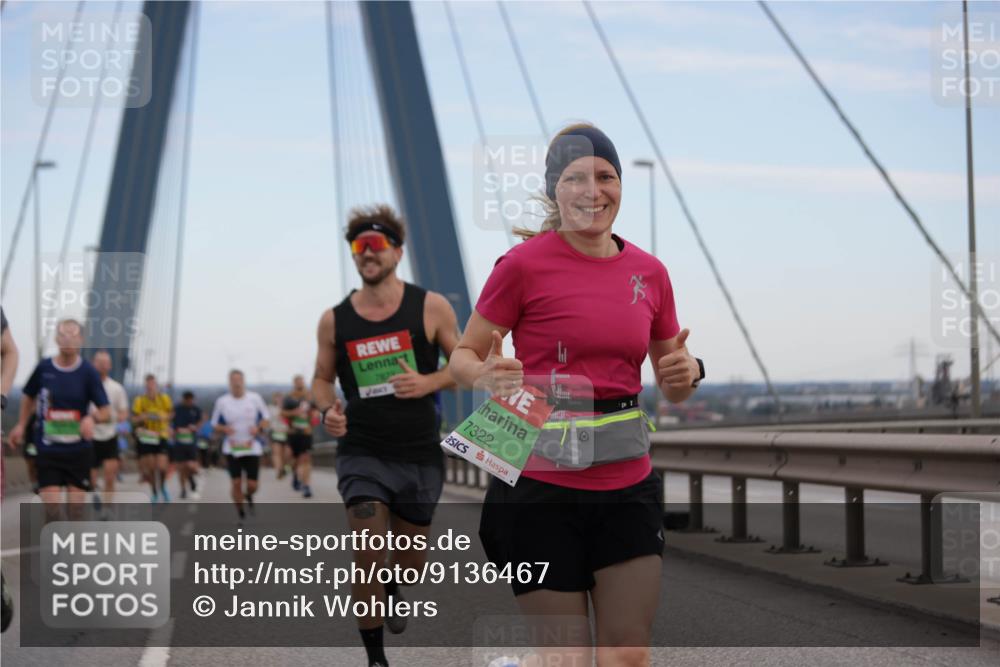 03.10.2025 - Köhlbrandbrückenlauf Jannik Wohlers http://msf.ph/oto/9136467 03.10.2025 15:24:38 Position 1 7322 meine-sportfotos.de
