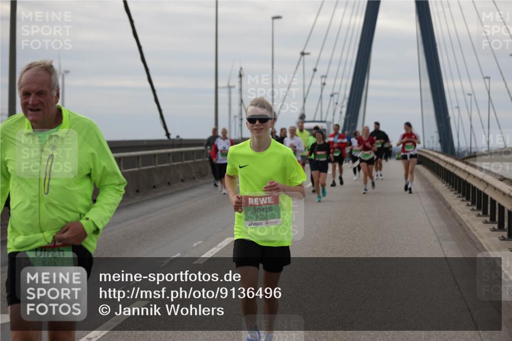 03.10.2025 - Köhlbrandbrückenlauf Jannik Wohlers http://msf.ph/oto/9136496 03.10.2025 16:07:03 Position 1 9212, 9083 meine-sportfotos.de
