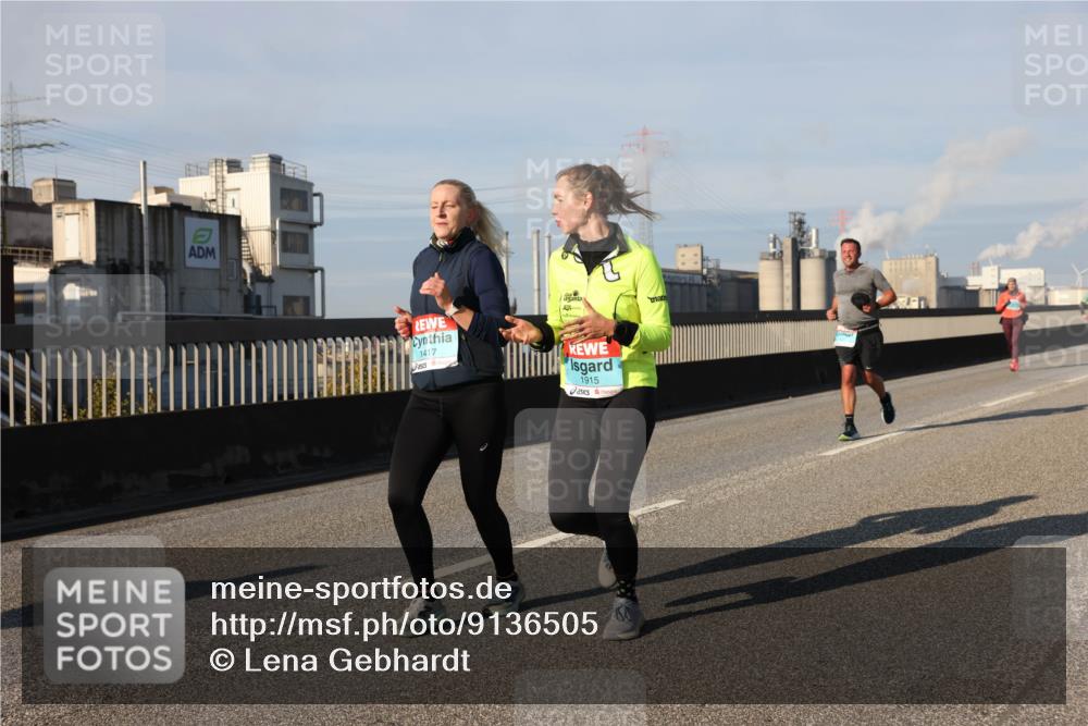 03.10.2025 - Köhlbrandbrückenlauf Lena Gebhardt http://msf.ph/oto/9136505 03.10.2025 09:54:22 Position 2 1417, 1915 meine-sportfotos.de