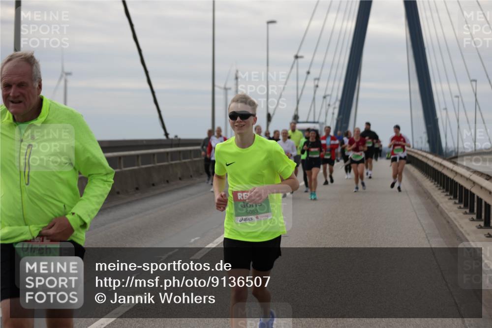 03.10.2025 - Köhlbrandbrückenlauf Jannik Wohlers http://msf.ph/oto/9136507 03.10.2025 16:07:03 Position 1 9212, 9083 meine-sportfotos.de