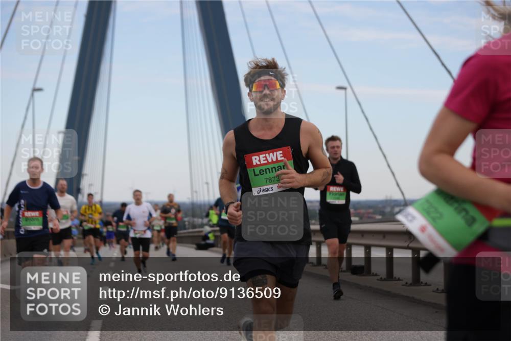 03.10.2025 - Köhlbrandbrückenlauf Jannik Wohlers http://msf.ph/oto/9136509 03.10.2025 15:24:39 Position 1 7873, 1322 meine-sportfotos.de
