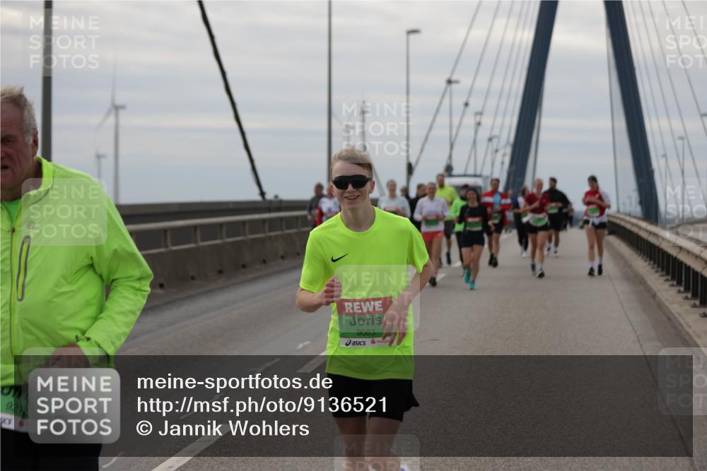 03.10.2025 - Köhlbrandbrückenlauf Jannik Wohlers http://msf.ph/oto/9136521 03.10.2025 16:07:03 Position 1 9212, 9083 meine-sportfotos.de