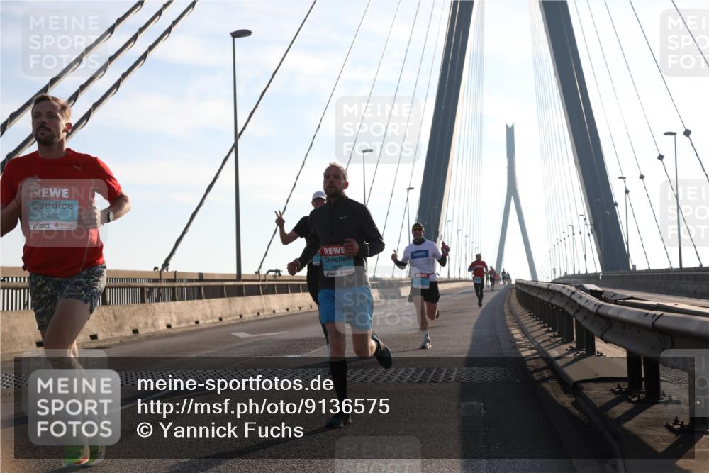 03.10.2025 - Köhlbrandbrückenlauf Yannick Fuchs http://msf.ph/oto/9136575 03.10.2025 08:20:21 Position 2 2402, 1026 meine-sportfotos.de