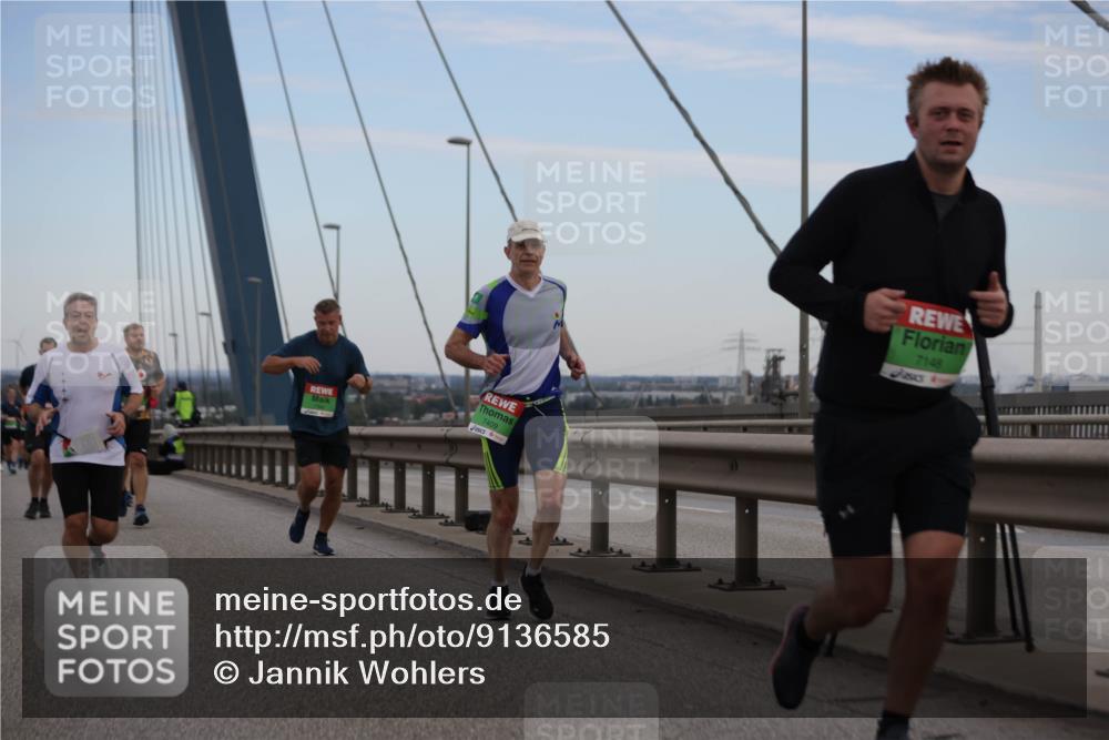 03.10.2025 - Köhlbrandbrückenlauf Jannik Wohlers http://msf.ph/oto/9136585 03.10.2025 15:24:42 Position 1 7409, 7148 meine-sportfotos.de