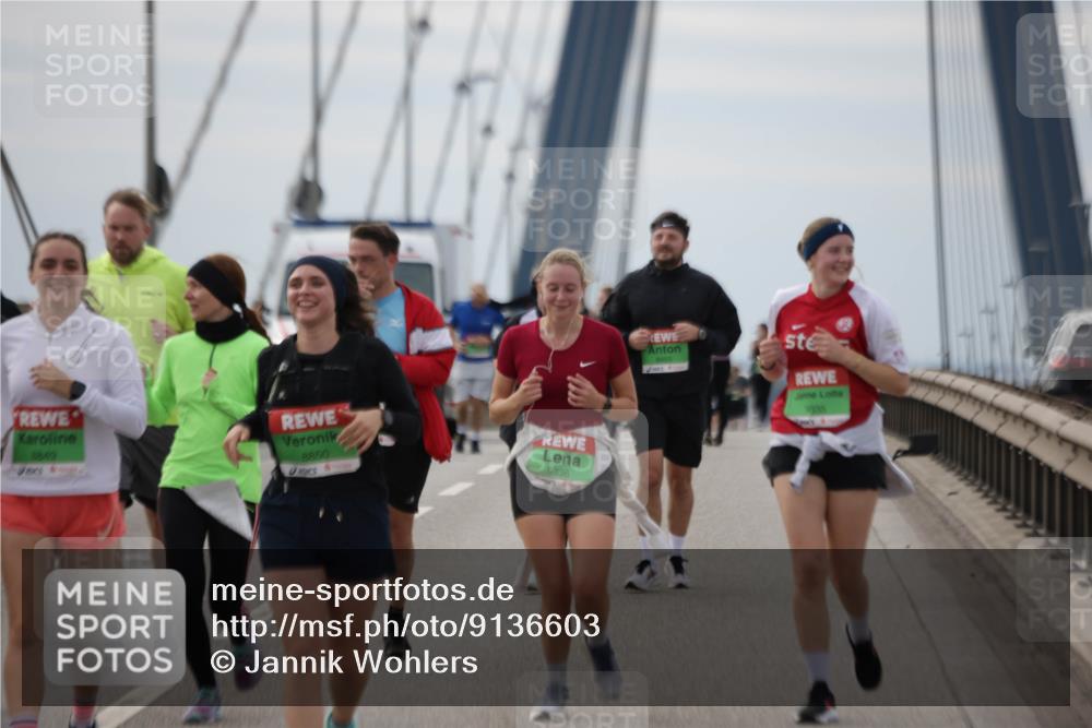 03.10.2025 - Köhlbrandbrückenlauf Jannik Wohlers http://msf.ph/oto/9136603 03.10.2025 16:07:06 Position 1 8849, 8850, 9336, 8503, 1335 meine-sportfotos.de