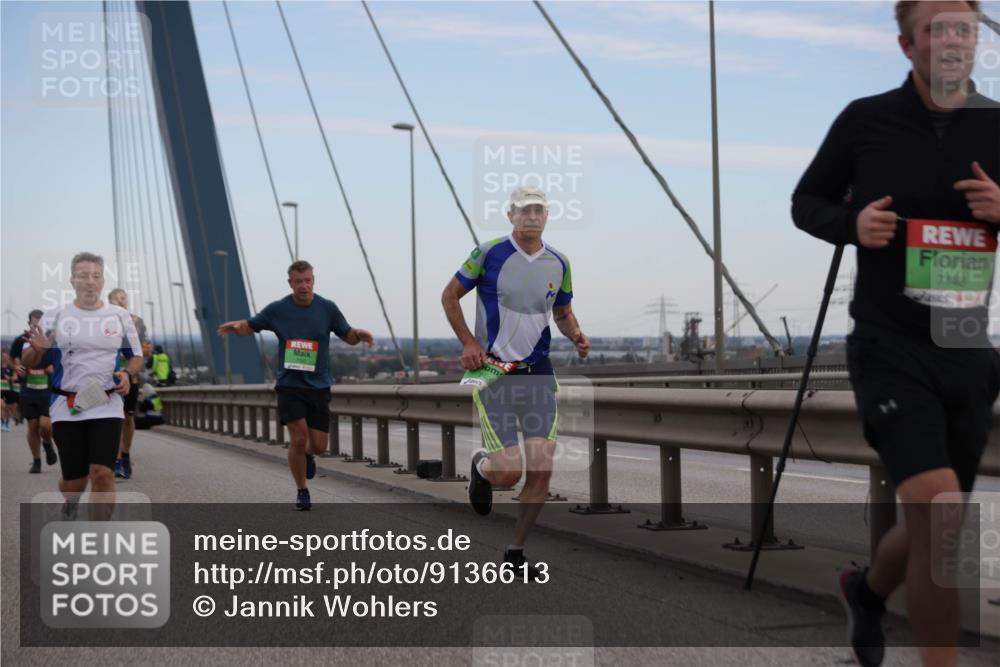 03.10.2025 - Köhlbrandbrückenlauf Jannik Wohlers http://msf.ph/oto/9136613 03.10.2025 15:24:42 Position 1 7148 meine-sportfotos.de