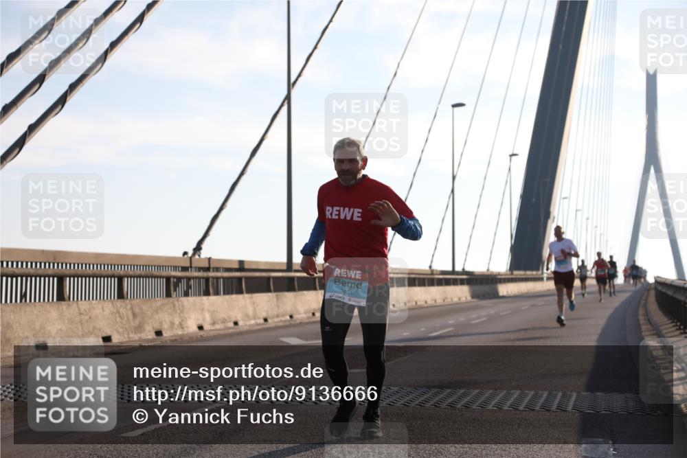 03.10.2025 - Köhlbrandbrückenlauf Yannick Fuchs http://msf.ph/oto/9136666 03.10.2025 08:20:27 Position 2 3401 meine-sportfotos.de