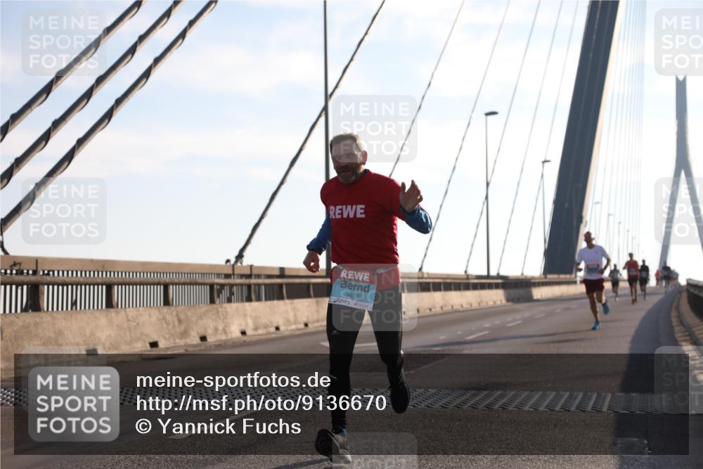 03.10.2025 - Köhlbrandbrückenlauf Yannick Fuchs http://msf.ph/oto/9136670 03.10.2025 08:20:27 Position 2 3401 meine-sportfotos.de
