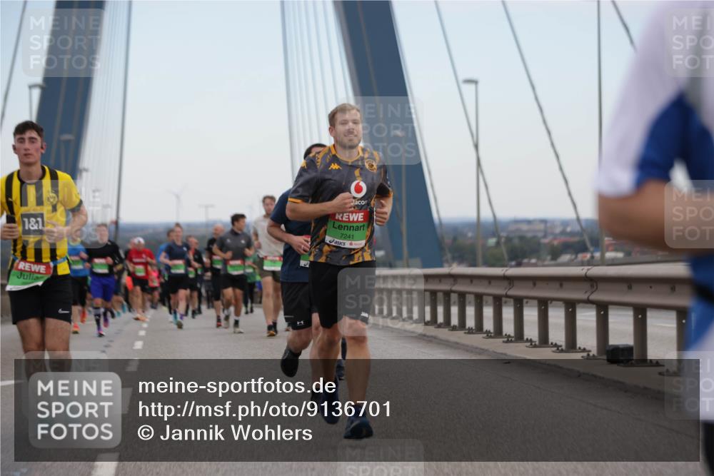03.10.2025 - Köhlbrandbrückenlauf Jannik Wohlers http://msf.ph/oto/9136701 03.10.2025 15:24:45 Position 1 1, 1, 7241 meine-sportfotos.de