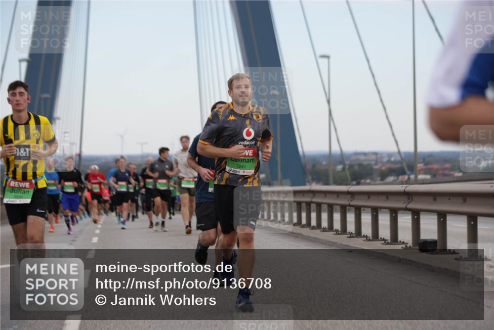 03.10.2025 - Köhlbrandbrückenlauf Jannik Wohlers http://msf.ph/oto/9136708 03.10.2025 15:24:45 Position 1 7241 meine-sportfotos.de