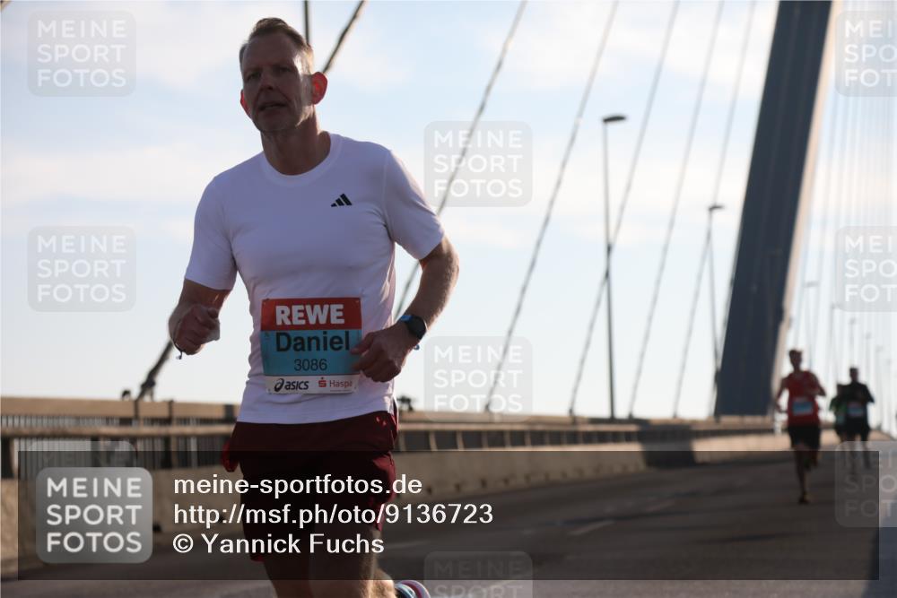 03.10.2025 - Köhlbrandbrückenlauf Yannick Fuchs http://msf.ph/oto/9136723 03.10.2025 08:20:31 Position 2 3086 meine-sportfotos.de