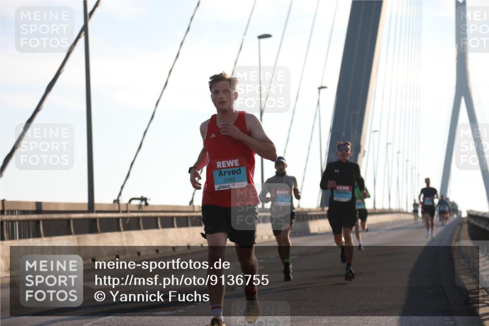 03.10.2025 - Köhlbrandbrückenlauf Yannick Fuchs http://msf.ph/oto/9136755 03.10.2025 08:20:35 Position 2 3152 meine-sportfotos.de