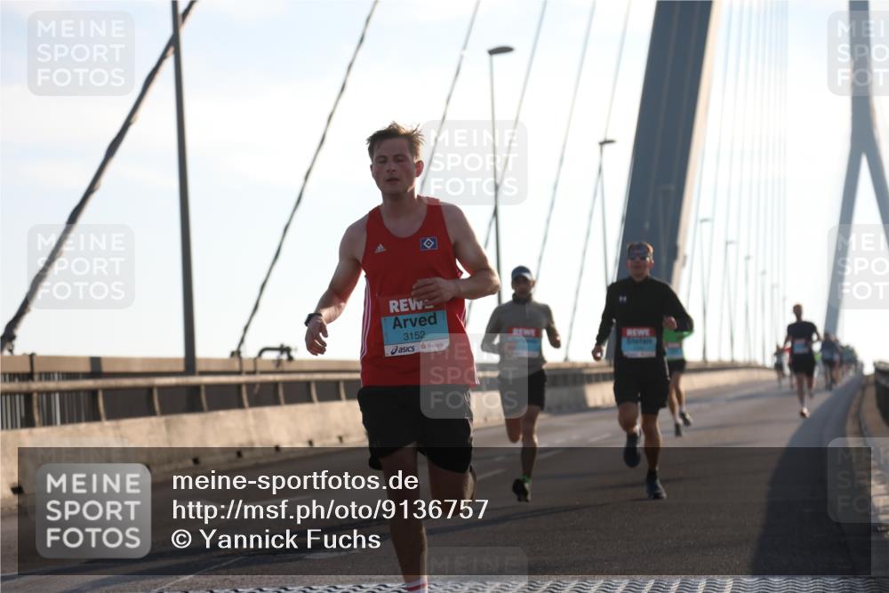 03.10.2025 - Köhlbrandbrückenlauf Yannick Fuchs http://msf.ph/oto/9136757 03.10.2025 08:20:35 Position 2 3152 meine-sportfotos.de