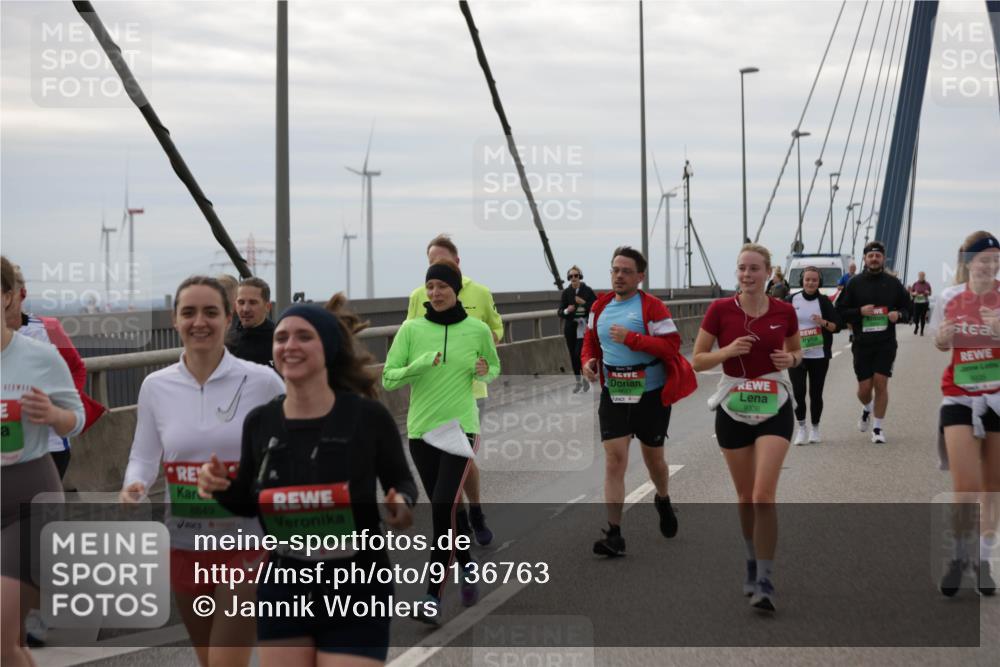 03.10.2025 - Köhlbrandbrückenlauf Jannik Wohlers http://msf.ph/oto/9136763 03.10.2025 16:07:11 Position 1 8849, 8850, 9336 meine-sportfotos.de