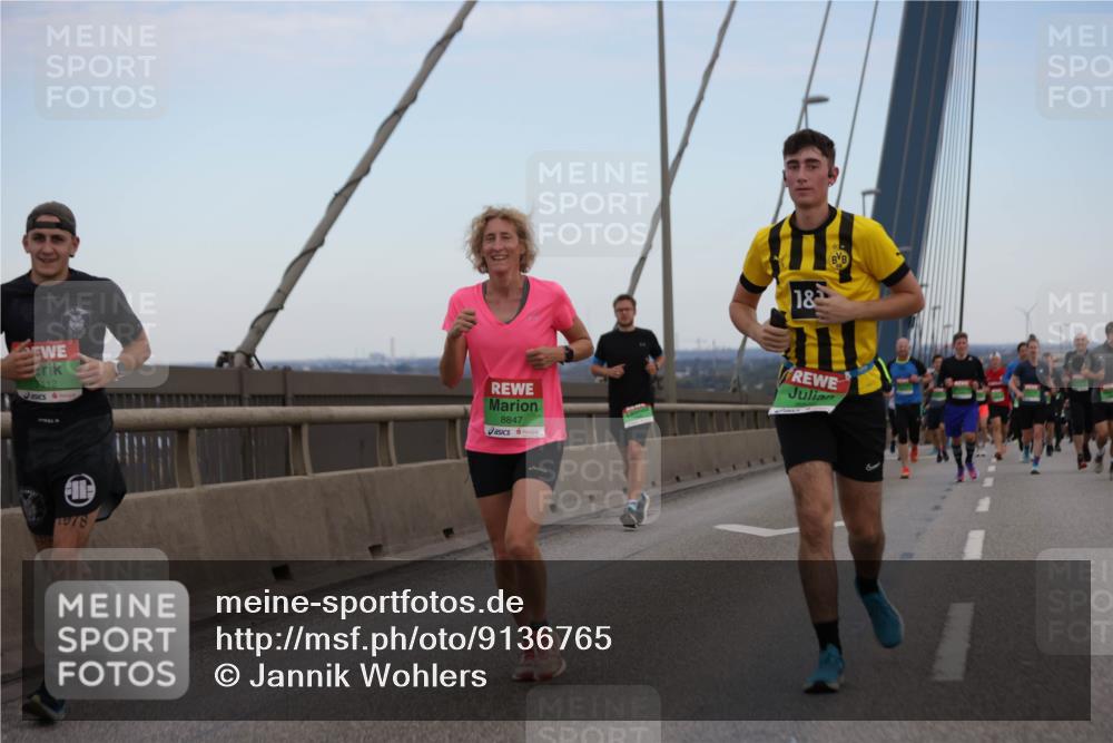 03.10.2025 - Köhlbrandbrückenlauf Jannik Wohlers http://msf.ph/oto/9136765 03.10.2025 15:24:46 Position 1 7112, 1978, 8847, 18 meine-sportfotos.de