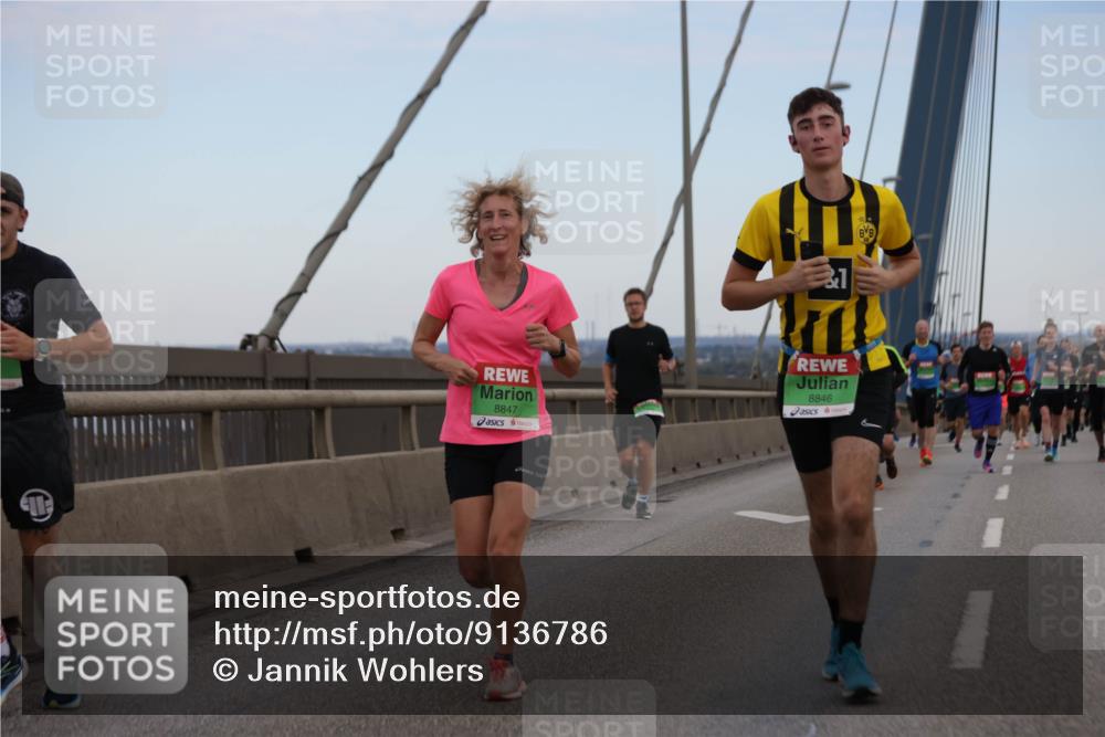 03.10.2025 - Köhlbrandbrückenlauf Jannik Wohlers http://msf.ph/oto/9136786 03.10.2025 15:24:46 Position 1 8847, 8846 meine-sportfotos.de