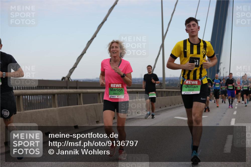 03.10.2025 - Köhlbrandbrückenlauf Jannik Wohlers http://msf.ph/oto/9136797 03.10.2025 15:24:46 Position 1 978, 1, 8847, 8846 meine-sportfotos.de